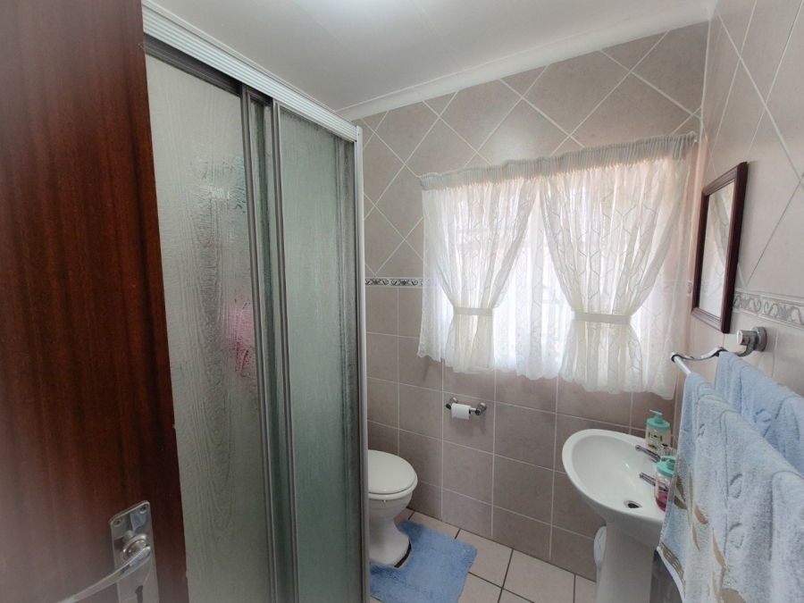 4 Bedroom Property for Sale in Roodia Free State